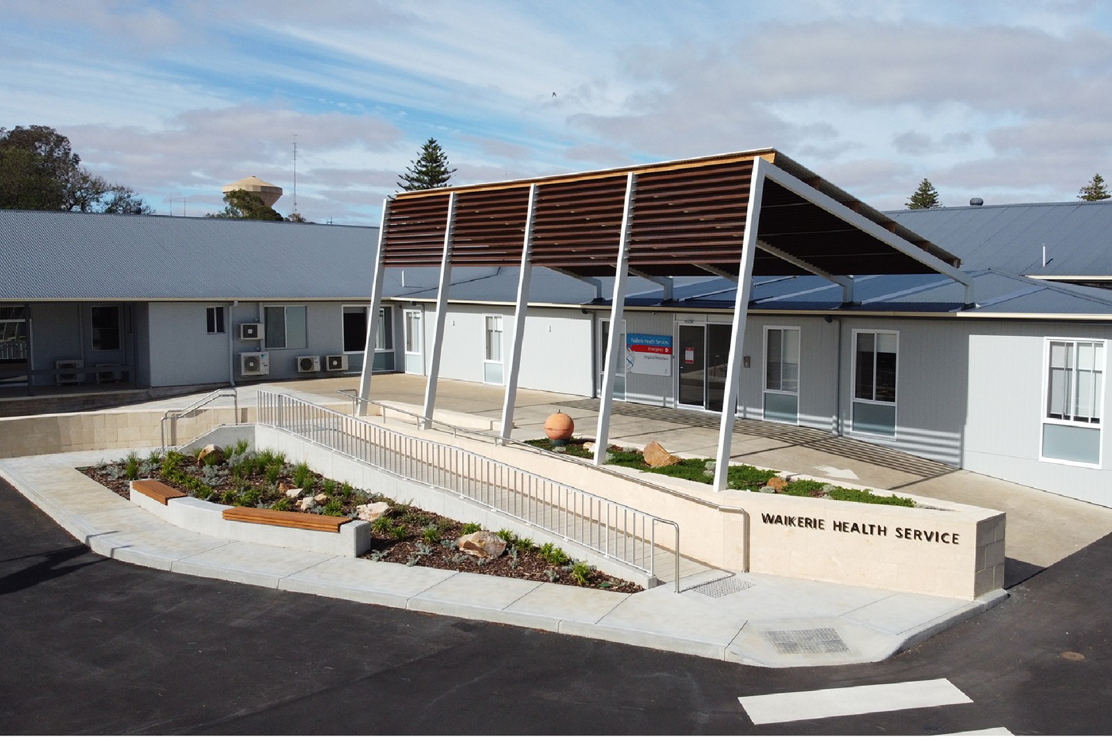 Waikerie Health Service entrance upgrade.